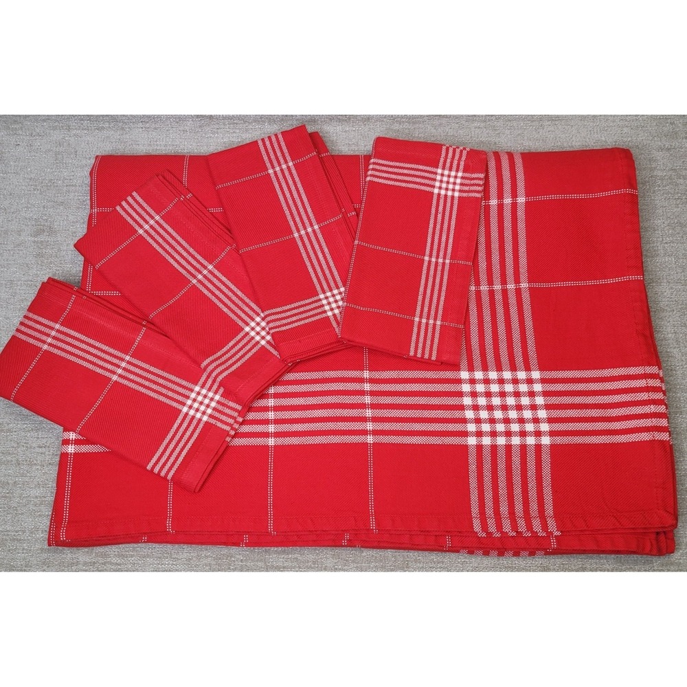 Williams Sonoma 70x90 Tablecloth w/ 4 Matching Napkins Red White Picnic Spring
